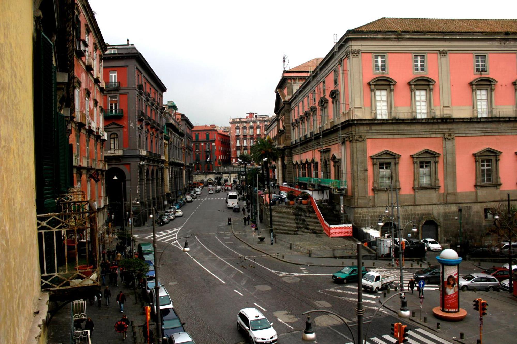 Bed and Breakfast Al 68 Di Piazza Cavour Nápoles Exterior foto